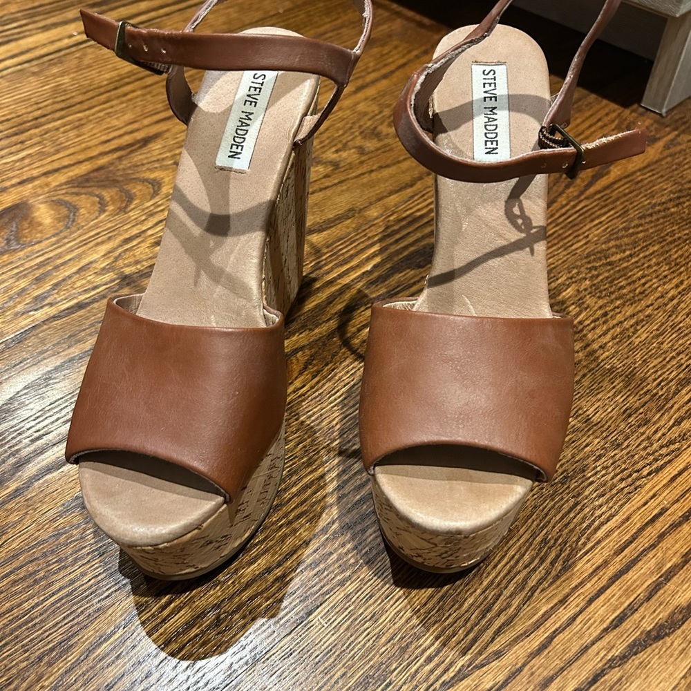 Steve Madden Tan Leather Wedge Sandals